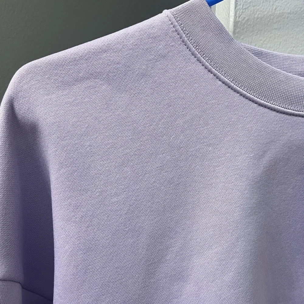 NWT Women’s Calvin Klein sweatshirt - Picture 3 of 8